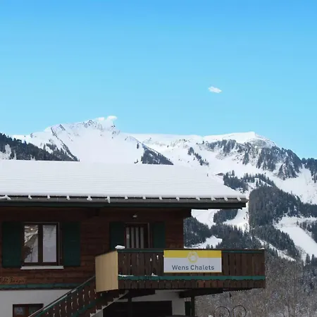 Pom De Pin Châtel